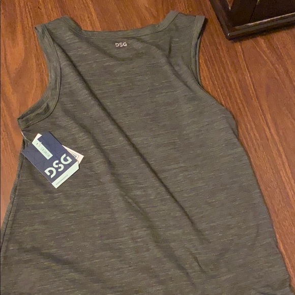 DSG twist knot tank top - Picture 5 of 5